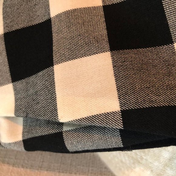 Talbots, Wool blend, black and white plaid trouser, w/ cropped ankle, Sz 4, EUC - Picture 3 of 8